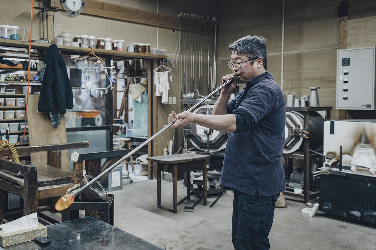 吹きガラスの仕事 | ふきこむ | WAZA COLLECTION ワザコレクション