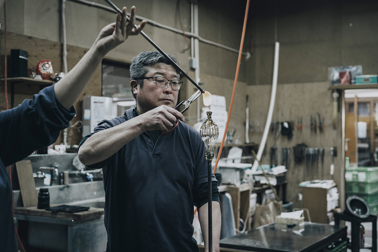 吹きガラスの仕事 | ふきこむ | WAZA COLLECTION ワザコレクション